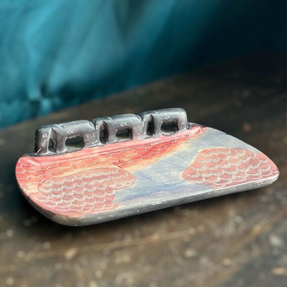 Hand Carved Elephant Soapstone Trinket Soap Dish - Picture 1 of 7